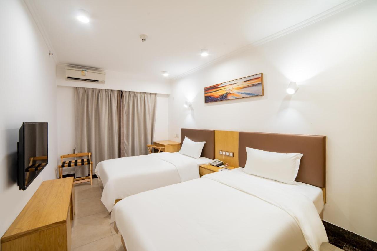 Hotel Cinco Oceanos Макао Екстериор снимка